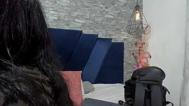 Sophia Brunett online show from October 12, 12:04 pm