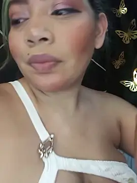 Sophia Brunett online show from May 11, 8:17 pm