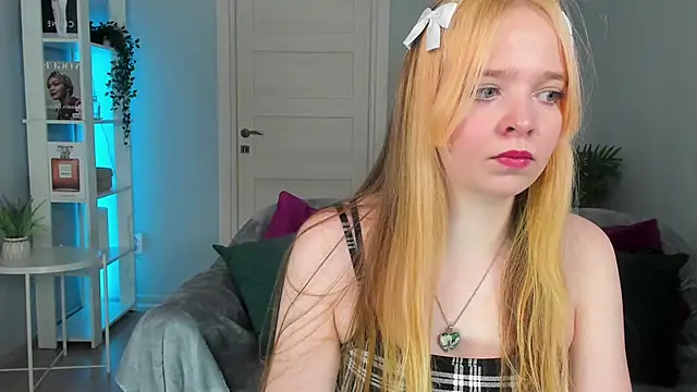 Bellla Murrr online show from February 9, 6:05 pm