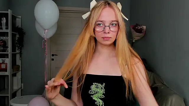 Bellla Murrr online show from March 21, 4:07 pm