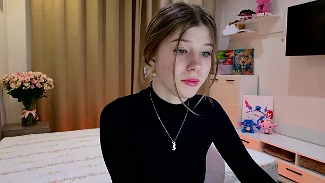 Snapshot of Bella_amory chatting on March 2, 9:21 pm Bella amory online show from March 2, 9:21 pm