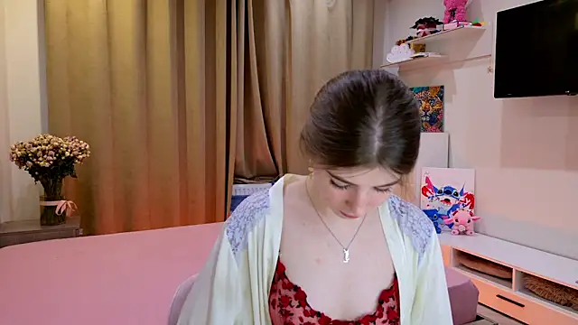 Snapshot of Bella_amory chatting on March 8, 4:44 pm Bella amory online show from March 8, 4:44 pm