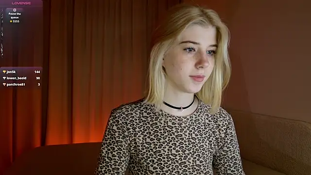 Snapshot of Bella_amory chatting on May 11, 5:10 pm Bella amory online show from May 11, 5:10 pm