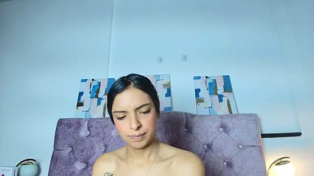 Snapshot of Skye_Moore chatting on September 25, 11:58 am Skye Moore online show from September 25, 11:58 am