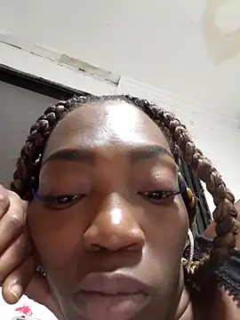 Snapshot of Lesly_warrio chatting on February 5, 7:24 am Lesly warrio online show from February 5, 7:24 am