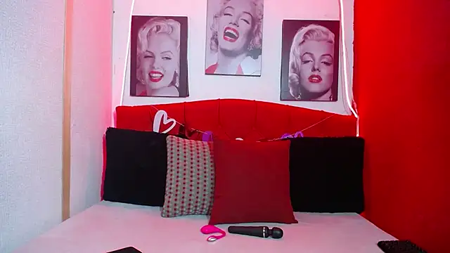 Tiana Ebony18 online show from February 20, 11:54 am