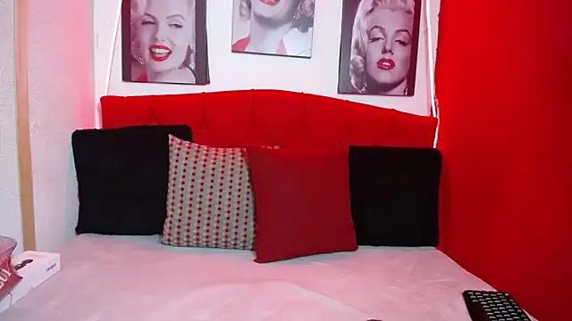 Tiana Ebony18 online show from March 4, 12:00 pm