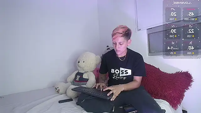 Snapshot of Brianna_Hard chatting on September 13, 2:22 am Brianna Hard online show from September 13, 2:22 am