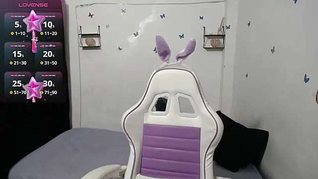 Snapshot of hello_kityy25 chatting on March 7, 4:02 am hello kityy25 online show from March 7, 4:02 am