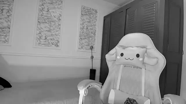 Snapshot of Danella_houston chatting on October 10, 6:40 pm Danella houston online show from October 10, 6:40 pm