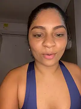 Snapshot of Tana_latin chatting on February 11, 11:54 pm Tana latin online show from February 11, 11:54 pm