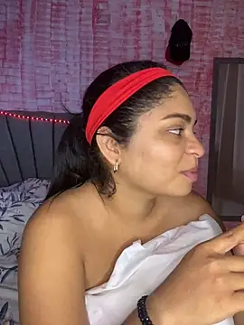 Snapshot of Tana_latin chatting on February 19, 3:17 am Tana latin online show from February 19, 3:17 am