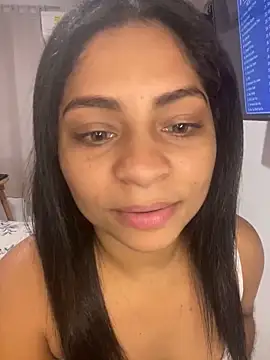 Snapshot of Tana_latin chatting on February 20, 1:25 am Tana latin online show from February 20, 1:25 am