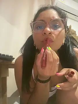 Snapshot of Tana_latin chatting on February 26, 1:11 am Tana latin online show from February 26, 1:11 am