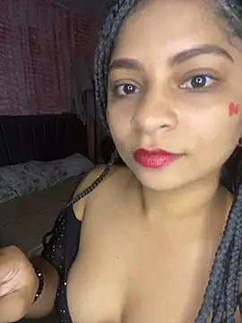 Snapshot of Tana_latin chatting on March 4, 12:29 am Tana latin online show from March 4, 12:29 am