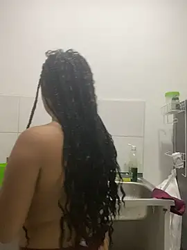 Snapshot of Tana_latin chatting on March 6, 4:30 am Tana latin online show from March 6, 4:30 am