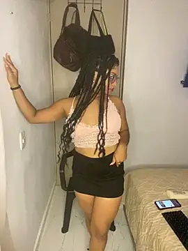 Snapshot of Tana_latin chatting on March 7, 1:42 am Tana latin online show from March 7, 1:42 am