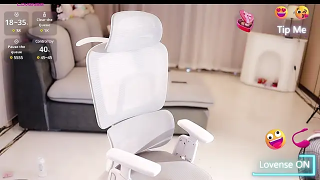 Moonccoi online show from March 14, 8:53 am