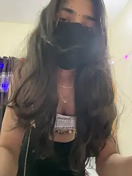 Snapshot of shnaz_1 chatting on January 17, 5:27 pm shnaz 1 online show from January 17, 5:27 pm