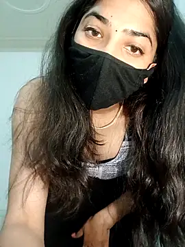 Snapshot of shnaz_1 chatting on February 11, 5:01 am shnaz 1 online show from February 11, 5:01 am