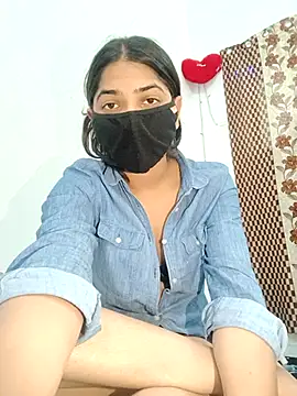 Snapshot of shnaz_1 chatting on March 19, 6:28 am shnaz 1 online show from March 19, 6:28 am