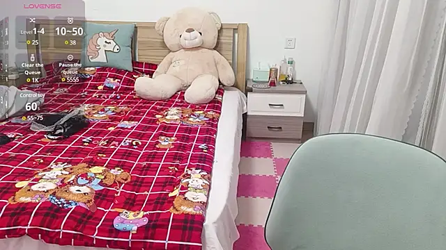 vi-vi-11 online show from March 4, 2:10 pm