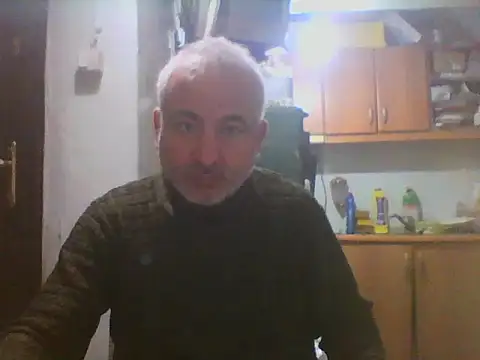 Snapshot of murat7888 chatting on February 28, 6:43 am murat7888 online show from February 28, 6:43 am