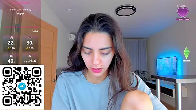 Snapshot of EmiliaZen chatting on October 25, 8:25 pm EmiliaZen online show from October 25, 8:25 pm