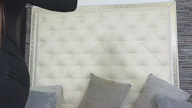 Snapshot of EliteDomina chatting on October 1, 6:41 am EliteDomina online show from October 1, 6:41 am