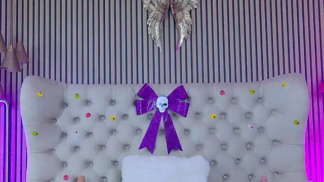 Snapshot of PlayfulShow chatting on October 24, 12:01 pm PlayfulShow online show from October 24, 12:01 pm