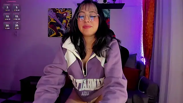 Snapshot of Daphne_Jhons chatting on January 9, 5:43 am Daphne Jhons online show from January 9, 5:43 am