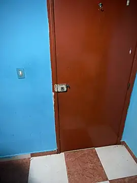 Snapshot of Twink_X chatting on February 14, 2:18 am Twink X online show from February 14, 2:18 am