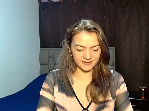 PenelopeMist online show from March 20, 2:49 am