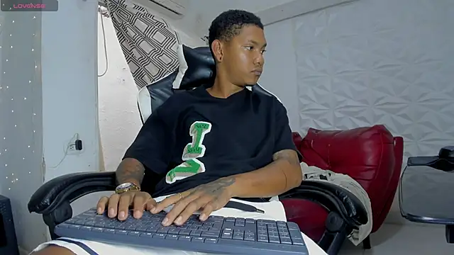 blackdirty420 online show from November 19, 4:18 pm