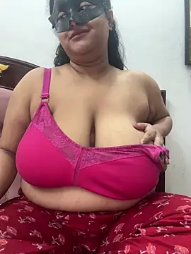 Snapshot of Yoursexy_cherry chatting on March 4, 2:28 am Yoursexy cherry online show from March 4, 2:28 am