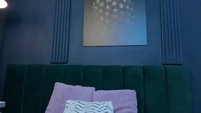 scarlet edwars online show from September 27, 6:57 pm