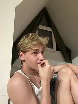 Julian wins online show from March 21, 3:02 pm