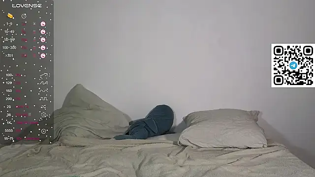 Julian wins online show from December 20, 4:47 pm