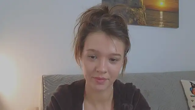 DemiDee online show from March 23, 10:30 am