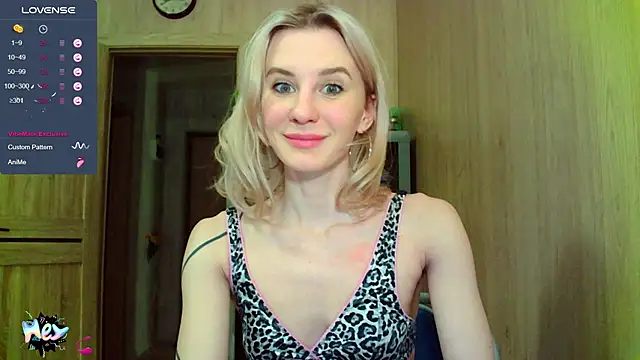 Caramel piegirl online show from March 9, 7:05 pm