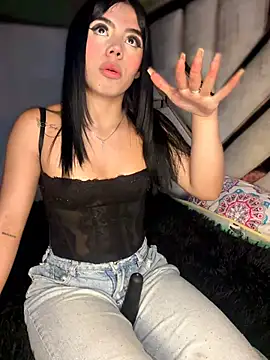 Laura-Khalifa online show from May 14, 4:30 am