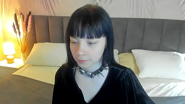 SkinyJoyce online show from February 18, 4:58 am