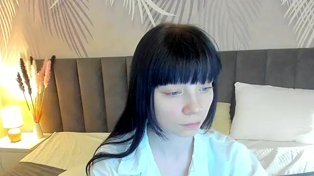 SkinyJoyce online show from February 27, 8:17 am