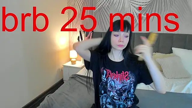 SkinyJoyce online show from March 6, 5:14 am