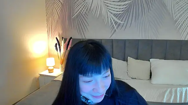 SkinyJoyce online show from March 13, 2:05 am