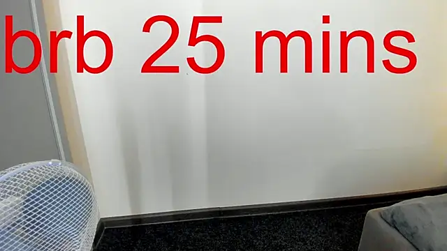 SkinyJoyce online show from March 17, 5:23 am