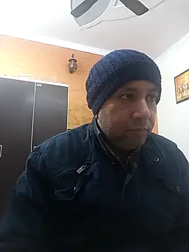 Snapshot of innocentboy1987 chatting on January 7, 4:59 am innocentboy1987 online show from January 7, 4:59 am