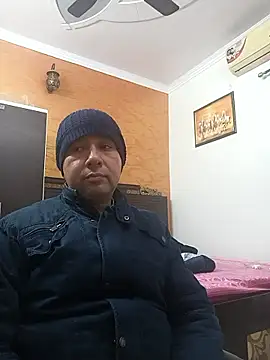 Snapshot of innocentboy1987 chatting on January 13, 5:57 am innocentboy1987 online show from January 13, 5:57 am