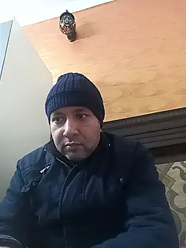 Snapshot of innocentboy1987 chatting on January 15, 5:34 am innocentboy1987 online show from January 15, 5:34 am