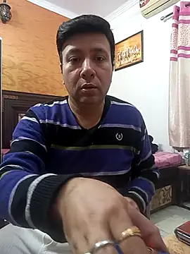 Snapshot of innocentboy1987 chatting on January 19, 5:00 am innocentboy1987 online show from January 19, 5:00 am